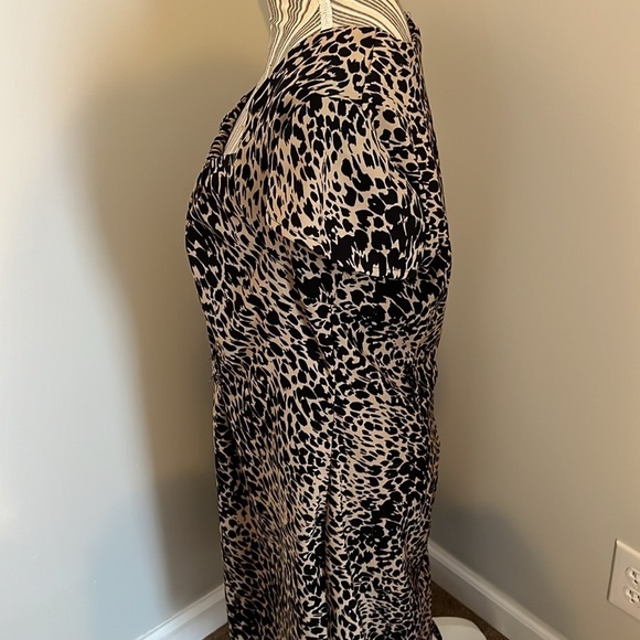 Olivia Matthew’s Animal Print Dress Size 14 - Picture 3 of 5